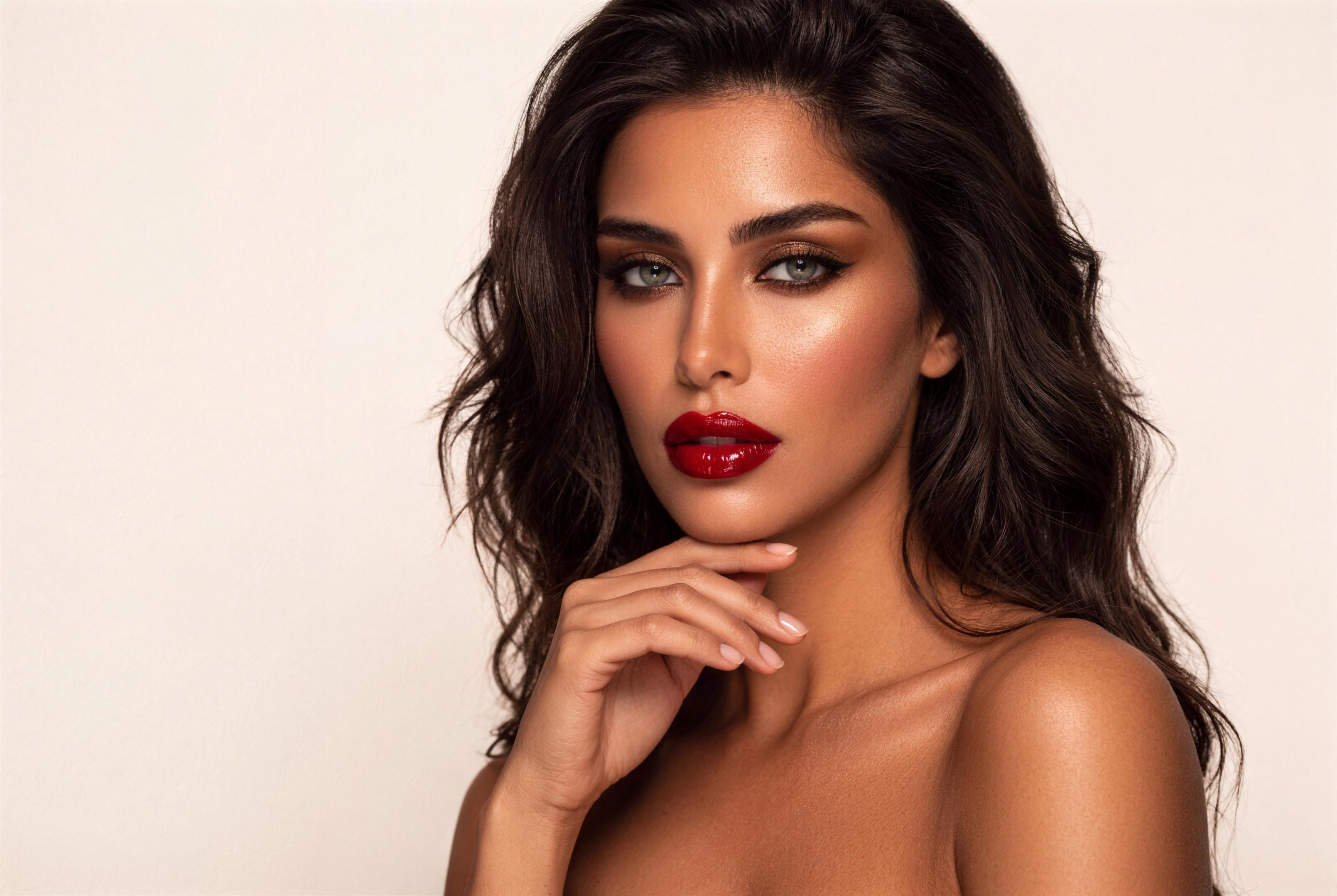 VOXE BEAUTY brand story — crimson lips portrait
